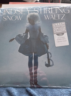 New Lindsey Stirling – Snow Waltz