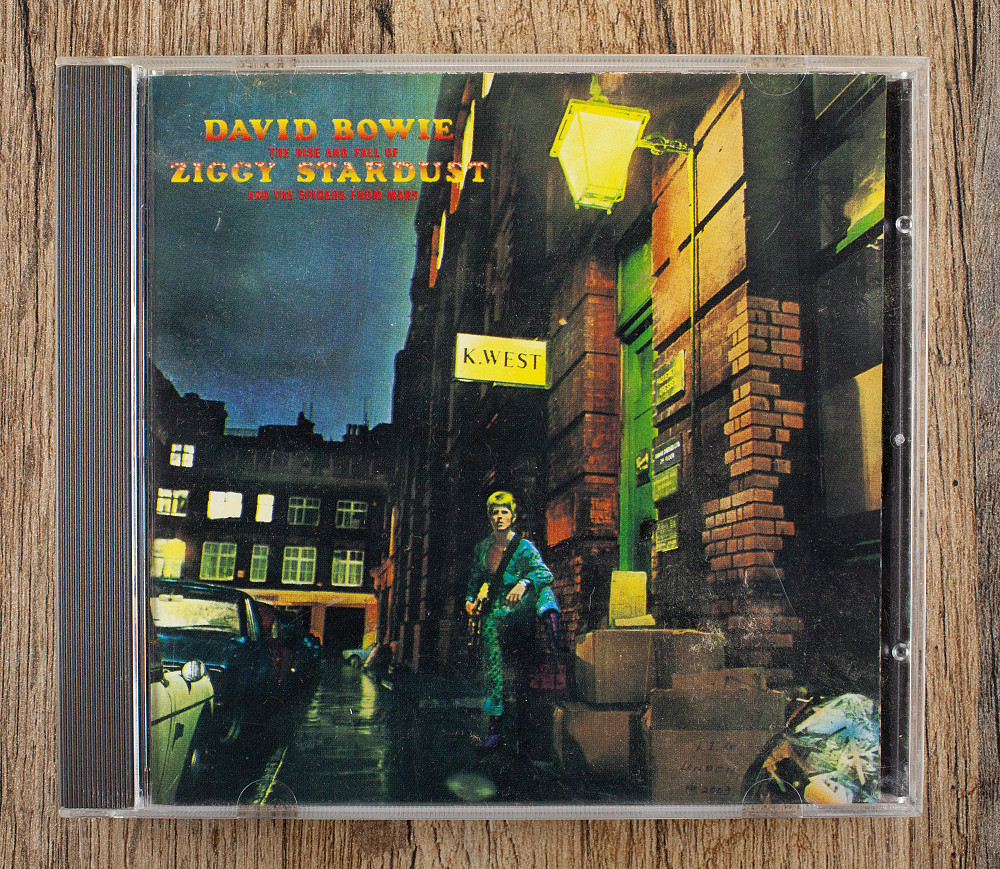 David Bowie - The Rise And Fall Of Ziggy Stardust And The Spiders From ...