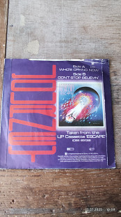 Journey "Who's Crying Now/Don't Stop Believin'" Single 1982