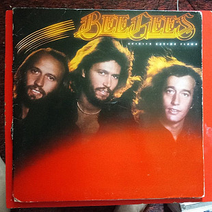Bee Gees – Spirits Having Flown