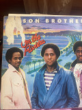 Gibson Brothers – On The Riviera