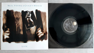 NEIL YOUNG & CRAZY HORSES LIFE ( GEFFEN 924 154-1 for UK WX 109 ) 1987 GERMANY