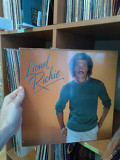 Lionel Richie – Lionel Richie (1-й альбом), 1982, 26015042, Germany (ЕХ/NM-, с разворотом, вставка)