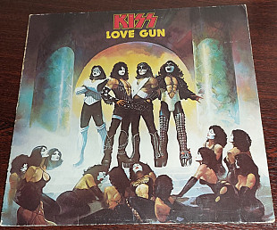 Kiss – Love Gun