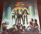 Kiss – Love Gun