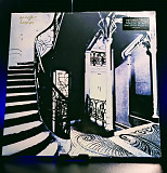 Mazzy Star – She Hangs Brightly