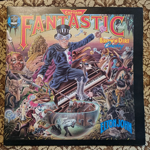 Elton John Captain Fantastic And The Brown Dirt Cowboy 1975 Lp UK original complete