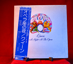 Queen - A Night At The Opera - 1975 - Japan. OBI