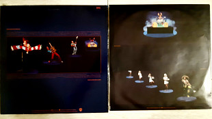 VAN HALEN VAN HALEN II ( WB K 56616 A1/B1 STRAWBERRY ) with Poster !!! 1st Press, Sticker 1979 UK