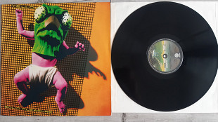 YELLO SOLID PLEASURE ( SPACESHIP VERTIGO 6435 094 1Y/2Y ) 1980 GERMANY