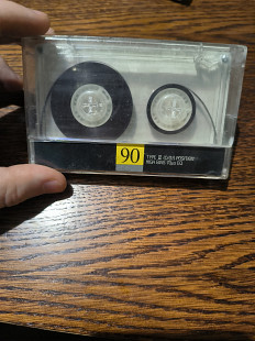 Аудиокассета- SONY - Walkmah 90.