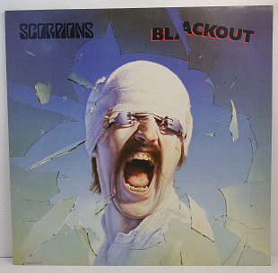 Scorpions – Blackout LP 12" (Прайс 46907)