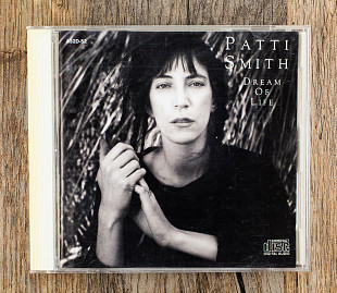 Patti Smith - Dream Of Life (Японія)
