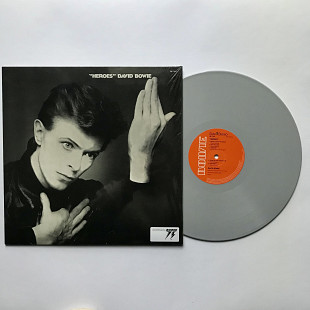 David Bowie – "Heroes"