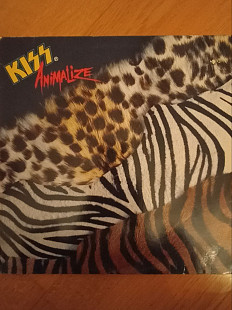 Kiss. animalize