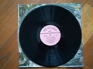 Микаэл Таривердиев-Музыка из к-ф-ов Ольга Сергеевна, Ирония судьбы-VG+, Мелодія