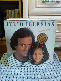 Julio Iglesias – De Niña A Mujer, 1981, CBS 85063, Holland (NM/NM-, с разворотом) - 400
