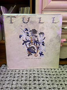 Jethro Tull – Crest Of A Knave (16-й альбом), 1987, 208 561, Europe (NM/VG+, был подмочен, вставка