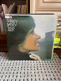 Shirley Bassey – The Shirley Bassey Singles Album, 1975, UAS 29728, Canada (ЕХ+/NM-, глянец) - 500 (