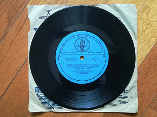 Альбом танцев-Оркестры п. у. А. Ковалева, В. Кнушевицкого, А. Варламова-Ex.-, 8"-Мелодія