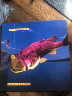 The radiators- law of the fish- vg+/vg+