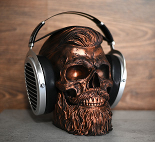 Підставка-череп під навушники