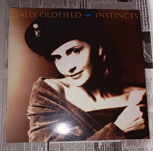 Sally OLDFIELD – Instincts - 88'. CBS, Europe.