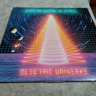 Earth wind & fire - electric universe. японский винил