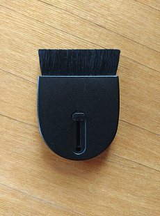 Антистатическая щётка для очистки виниловых пластинок