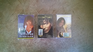 Касети с записи.