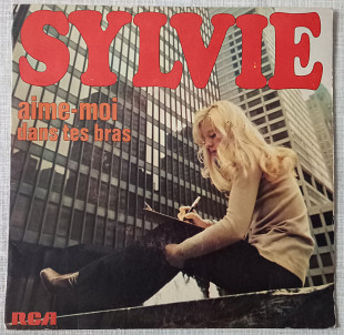 7"Single Sylvie Vartan "Aime-moi'/"Dans tes bras", France, 1970 год
