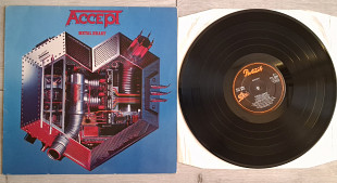 ACCEPT METAL HEART ( PORTRAIT PRT 26358 A1/B1 ) GERMANY COVER 1985 ENGL