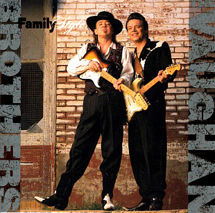Фірмовий THE VAUGHAN BROTHWERS - " Family Style "