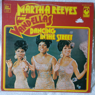 Martha Reeves & The Vandellas – Dancing In The Street