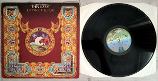 THIN LIZZY JOHNNY THE FOX ( SPACESHIP VERTIGO 9102 012 1Y//1-2Y//2 ) 1976. uk