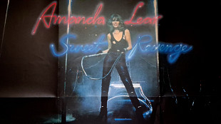 AMANDA LEAR SWEET REVENGE ( ARIOLA 25900 OT A1/B3 ) G/F with Poster 1978 GER