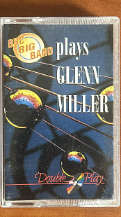 Plays Glenn Miller
