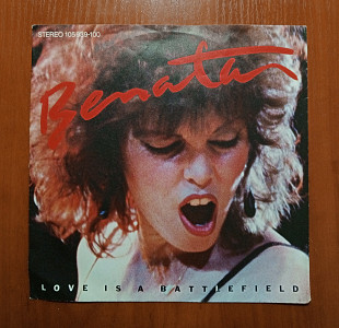Pat Benatar – Love Is A Battlefield