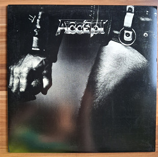 Accept - Portrait - PR 39241 US NM-/NM-