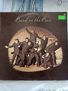 Wings band of the run