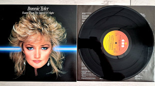 BONNIE TYLER FASTER THAN THE SPEED OF NIGHT ( CBS 25304 A1/B1 ) 1983 HOLL