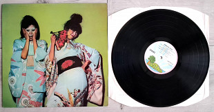 SPARKS KIMONO MY HOUSE ( PINK RIM ISLAND ILPS 9272 A2U/B1U ) 1975 ENGL
