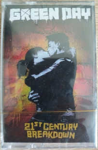 Запакована аудіокасета Green Day "21st century breakdown"