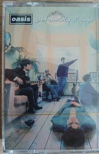 Запакована аудіокасета Oasis "Definitely maybe"