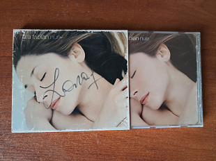 Lara Fabian - Nue (Autograph)