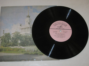 Пластинка Поет хор Роберта Шоу - Deep River * Swing Low, Sweet Chariot / негритянские спиричуэлс