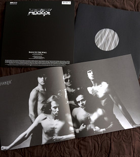 Accept - Balls to the wall (NM/NM+ poster)