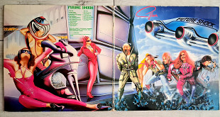 IAN GILLAN ( DEEP PURPLE ) FUTURE SHOCK ( VIRGIN UH 2196 A5/B5 ) with Giga Booklet ORIGINAL , UNIPAC