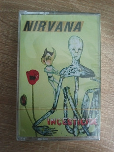 Запакована аудіокасета Nirvana "Incesticide"