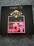 Space - magic fly